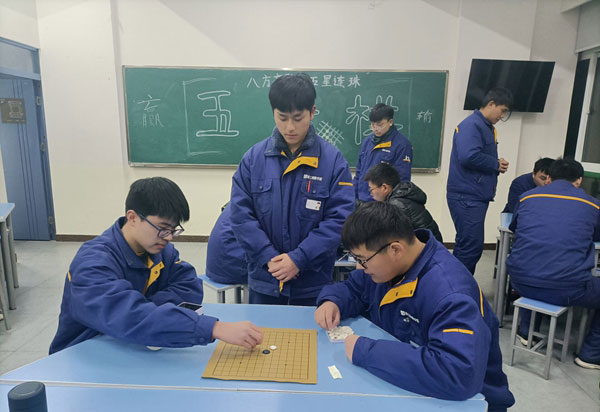 “玲珑”棋社——“五星连珠”五子棋比赛